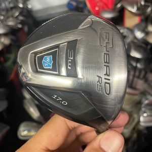 Wilson staff 3 wood hybrid 17 deg in right handed